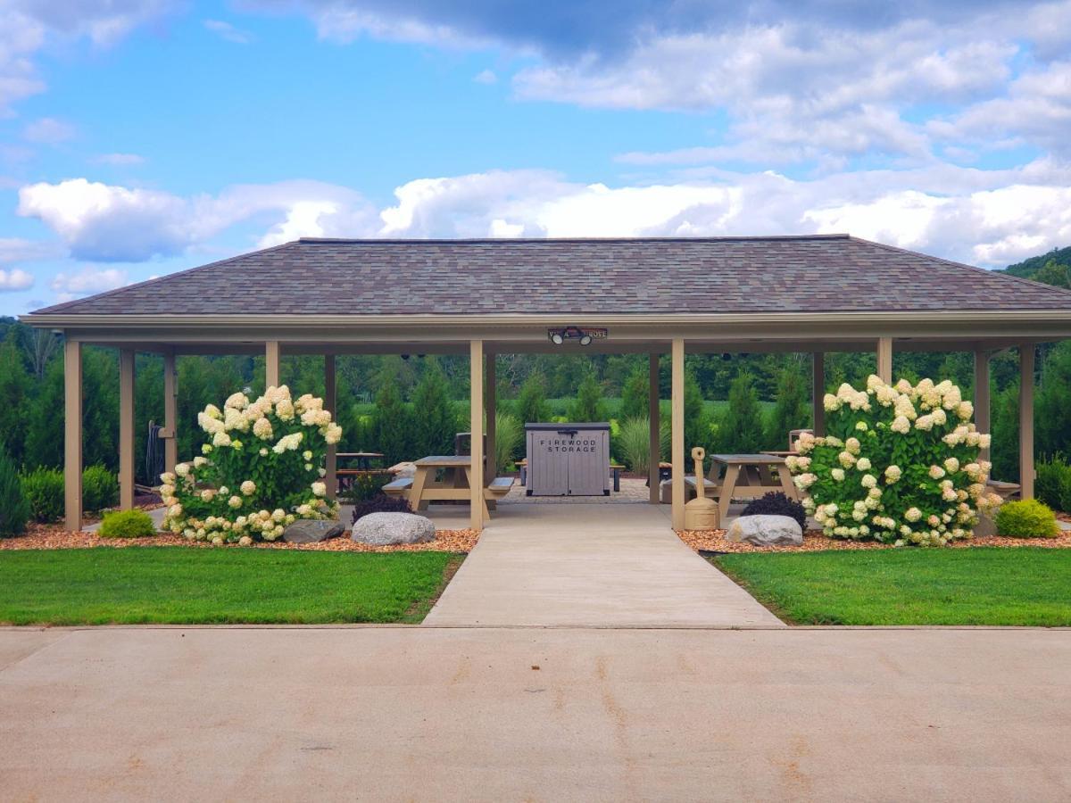Vista Lodge Benton Pa Near Ricketts Glen State Park Exterior photo